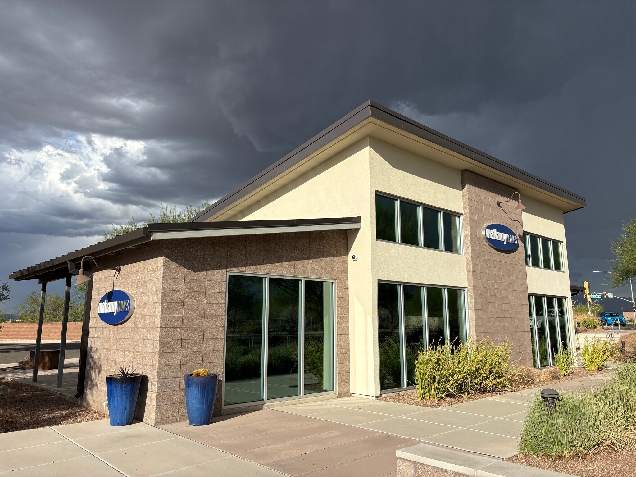 10240 E Lone Cactus Trl, Tucson, AZ à vendre Photo du bâtiment- Image 1 de 1