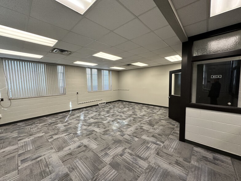 4929 New Haven Ave, Fort Wayne, IN for sale - Building Photo - Image 3 of 4