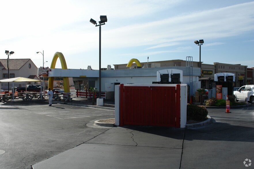 4105 S Eastern Ave, Las Vegas, NV à vendre - Photo du bâtiment - Image 2 de 3