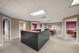 5300 Bardstown Rd, Louisville, KY for lease Interior Photo- Image 1 of 9