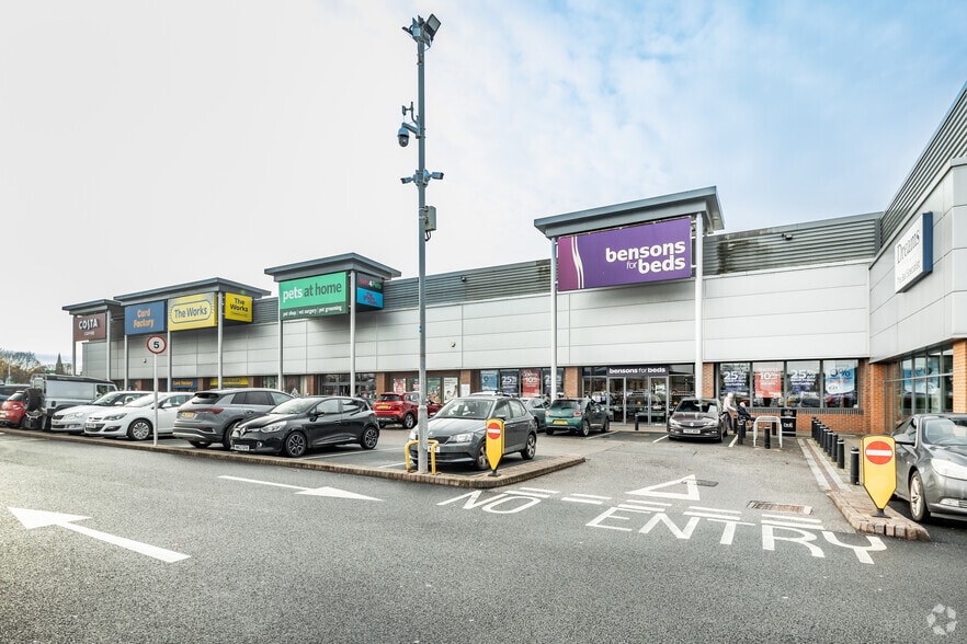 New Chester Rd, Wirral for lease - Building Photo - Image 3 of 8