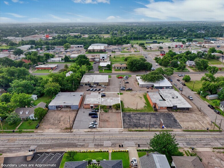 2214 Washington Ave, Waco, TX à vendre - Aérien - Image 2 de 9
