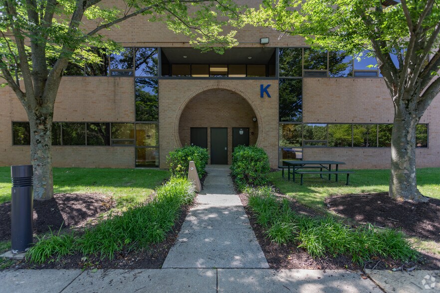 10015 Old Columbia Rd, Columbia, MD à louer - Photo du bâtiment - Image 2 de 10