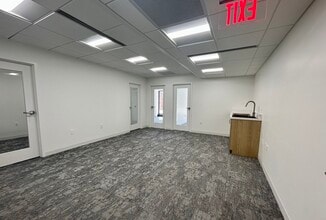 3222 NW N St NW, Washington, DC for lease Interior Photo- Image 1 of 6