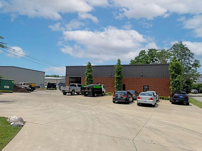 129 Macarthur Ct, Nicholasville, KY for lease - Building Photo - Image 1 of 13
