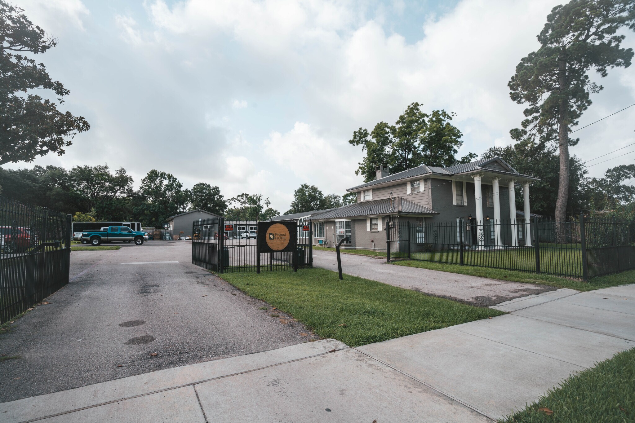 8432 Park Place Blvd, Houston, TX à vendre Photo du bâtiment- Image 1 de 32