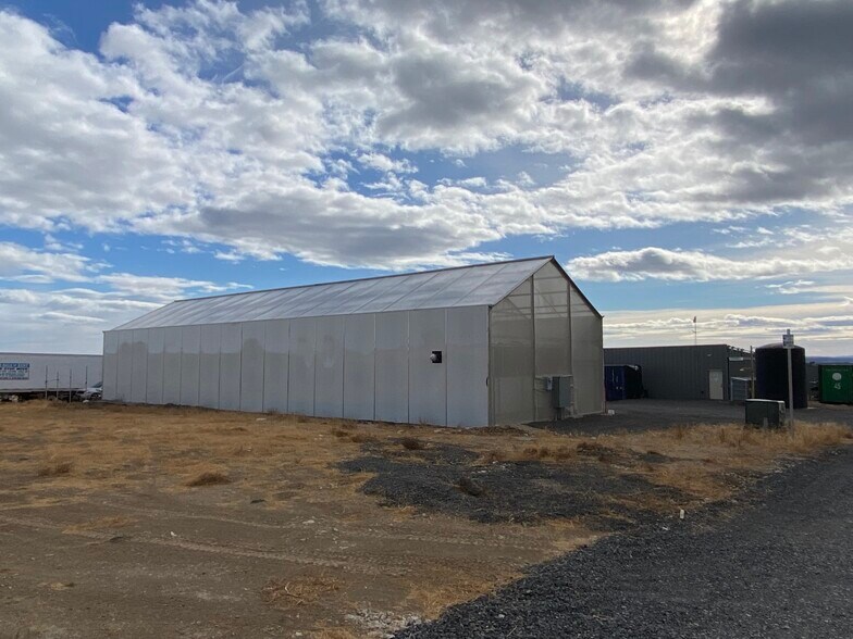 23855 Rd 12 NW, Quincy, WA à louer - Photo du bâtiment - Image 3 de 15