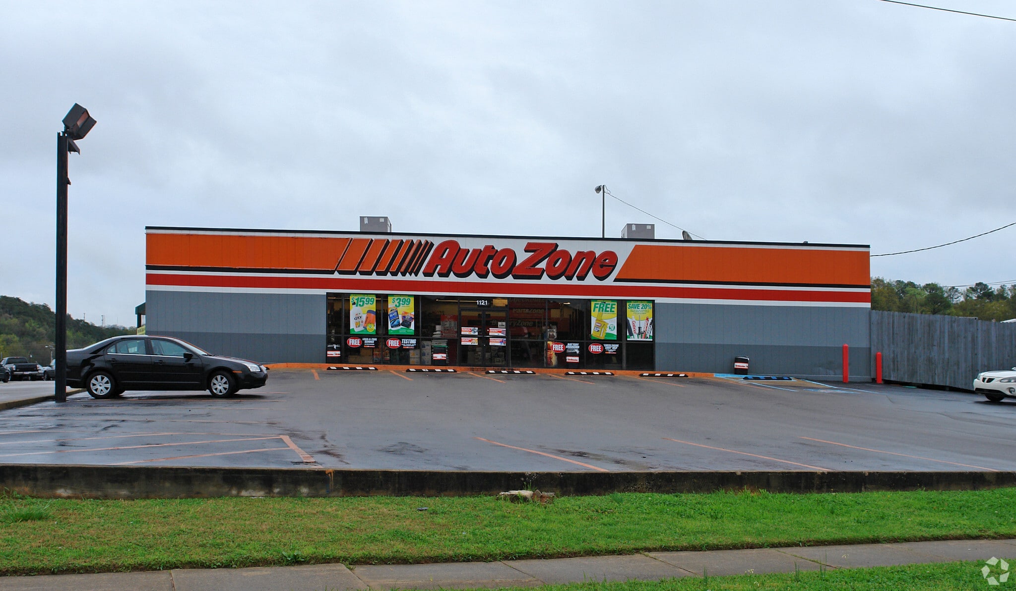 1121 Huffman Rd, Birmingham, AL for sale Primary Photo- Image 1 of 5