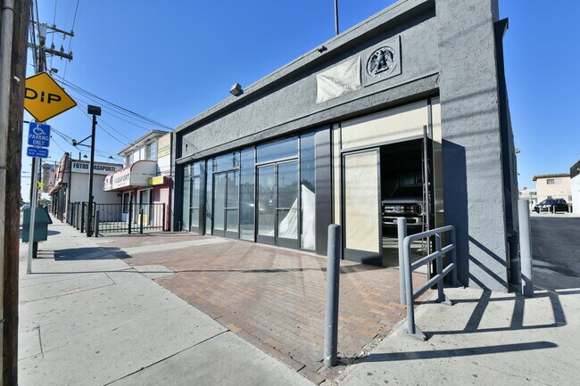More details for 4443 Lennox Blvd, Inglewood, CA - Retail for Lease
