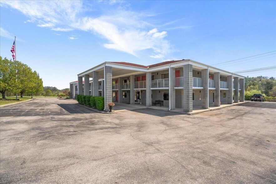 182 Quillens Chapel Rd, Campton, KY à vendre - Photo du bâtiment - Image 3 de 81