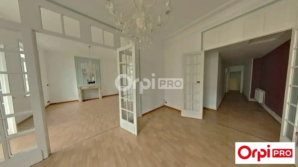 Office in Lille for lease - Interior Photo - Image 1 of 7