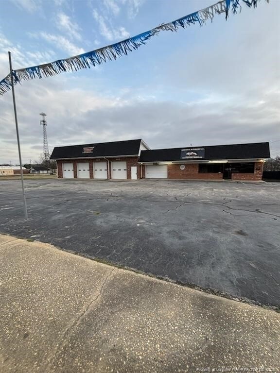 More details for 302 E 2nd St, Lumberton, NC - Retail for Sale