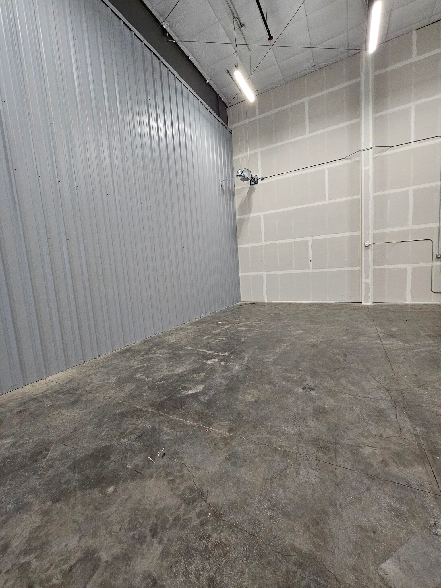 12117 Pacific Hwy SW, Lakewood, WA à louer Photo intérieure- Image 1 de 3