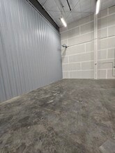 12117 Pacific Hwy SW, Lakewood, WA à louer Photo intérieure- Image 1 de 3