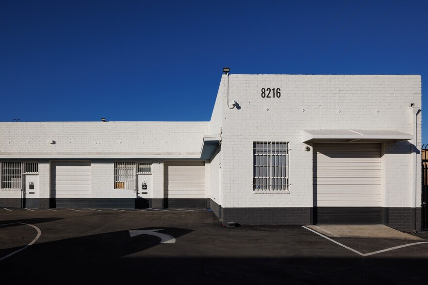 8210 Lankershim Blvd, North Hollywood, CA à louer - Photo du bâtiment - Image 3 de 15