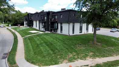 809 N 121st St, Omaha, NE - Aerial map view - Image1