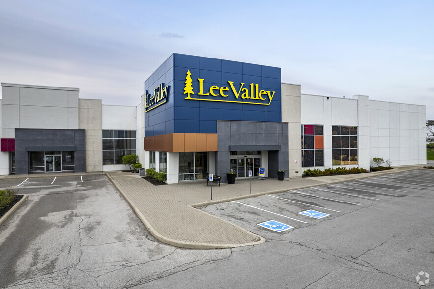 167 Chrislea Rd, Vaughan, ON à louer - Photo du bâtiment - Image 2 de 4