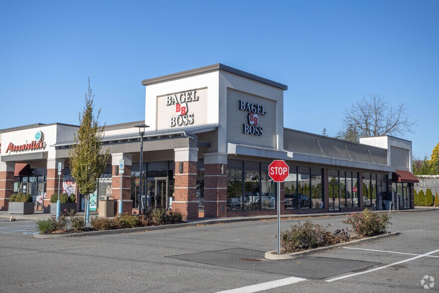 1929-1945 Jericho Tpke, Elwood, NY for lease - Building Photo - Image 2 of 13