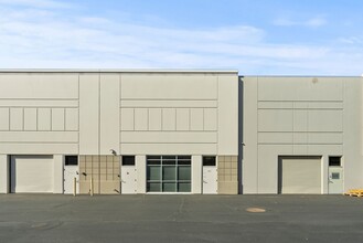 959-987 Corporate Way, Fremont, CA for lease Building Photo- Image 2 of 12