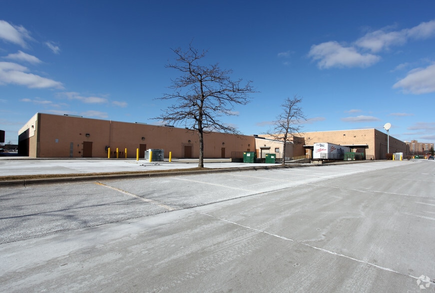 500-740 John R Rd, Troy, MI for lease - Building Photo - Image 3 of 5