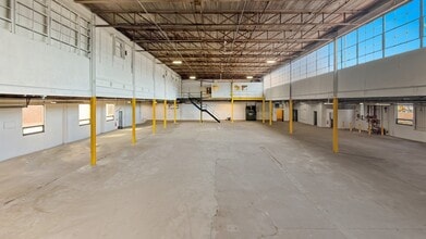 237 E Aurora St, Waterbury, CT for lease Interior Photo- Image 1 of 17