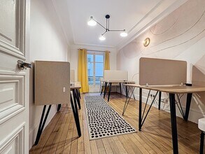 Coworking Space in Paris for lease Interior Photo- Image 2 of 10