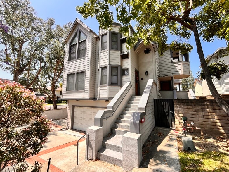1033 La Cadena Ave, Arcadia, CA for sale - Building Photo - Image 1 of 10