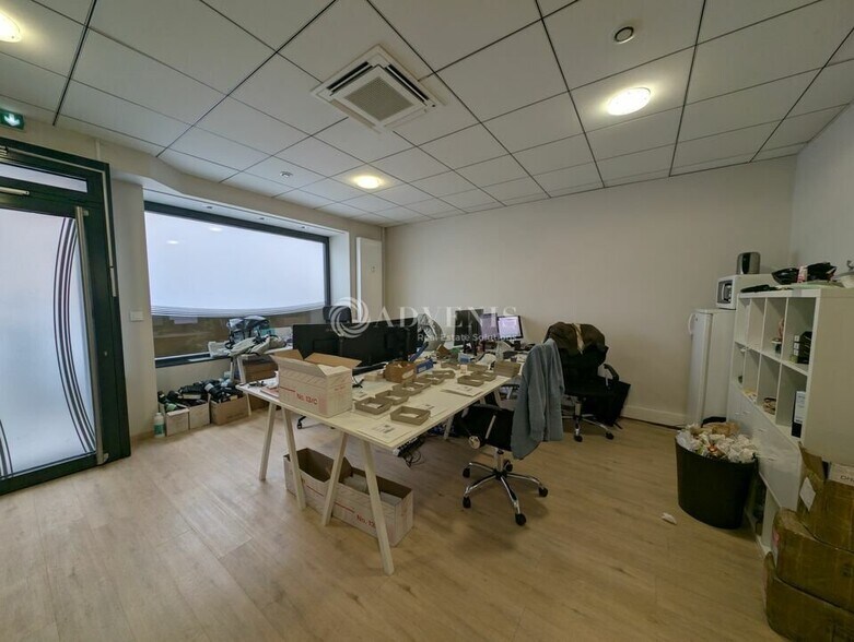 Retail in Strasbourg for lease - Interior Photo - Image 3 of 7