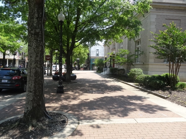 311-345 Hay St, Fayetteville, NC for lease - Building Photo - Image 3 of 16