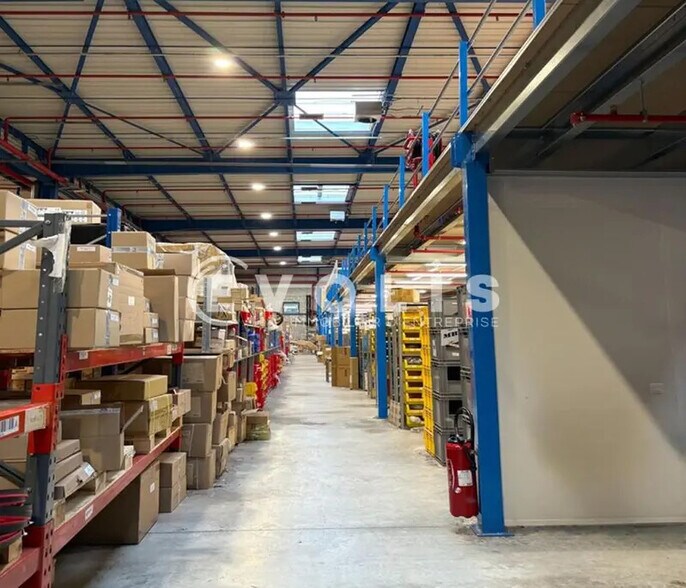 Flex dans Lisses à louer - Photo du bâtiment - Image 2 de 5