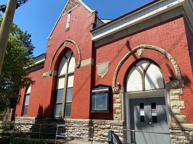 503 Clark St, Cincinnati, OH à vendre - Photo du bâtiment - Image 1 de 10