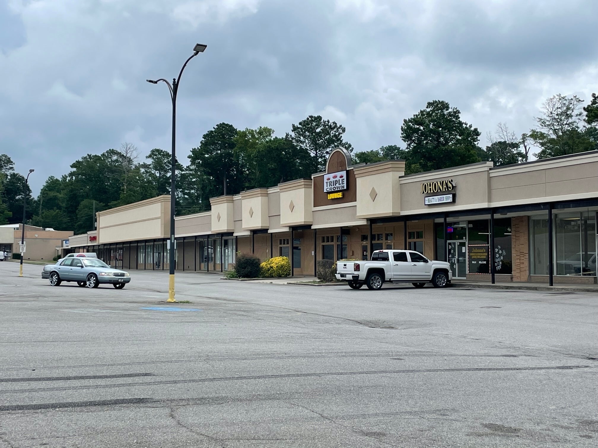 1755-1767 Shurling Dr, Macon-Bibb, GA for lease Primary Photo- Image 1 of 5
