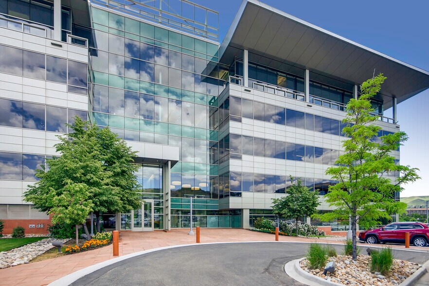 14143 Denver West Pky, Lakewood, CO à louer - Photo du bâtiment - Image 2 de 13