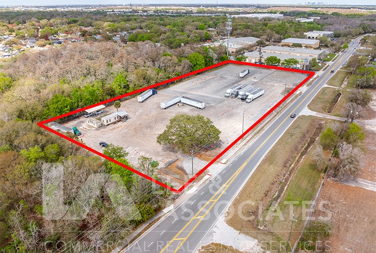 9722 Boggy Creek Rd, Orlando, FL for lease Primary Photo- Image 1 of 4