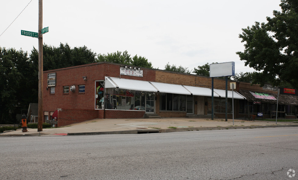 1101 E 76th Ter, Kansas City, MO for lease - Building Photo - Image 2 of 3