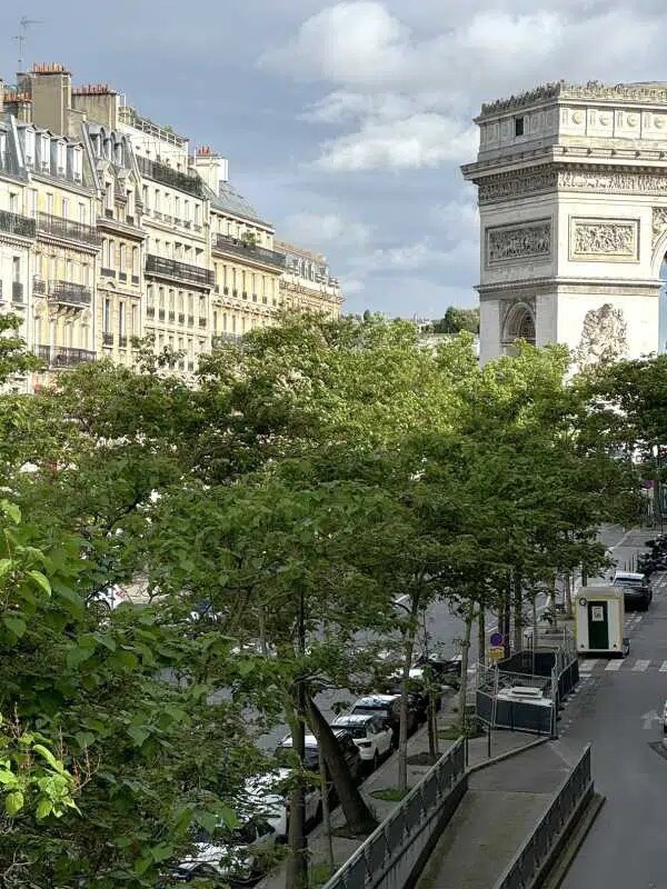 Office in Paris for sale Aerial- Image 1 of 14