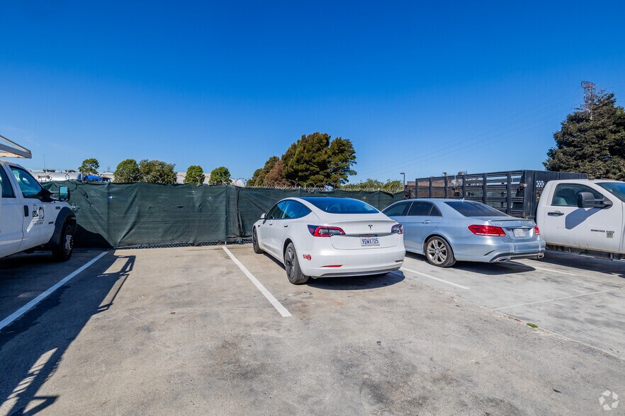 3487 Collins Ave, Richmond, CA à louer - Photo du bâtiment - Image 3 de 18