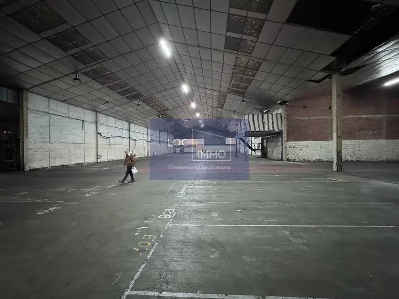 Industrial in Floirac for lease Interior Photo- Image 1 of 10