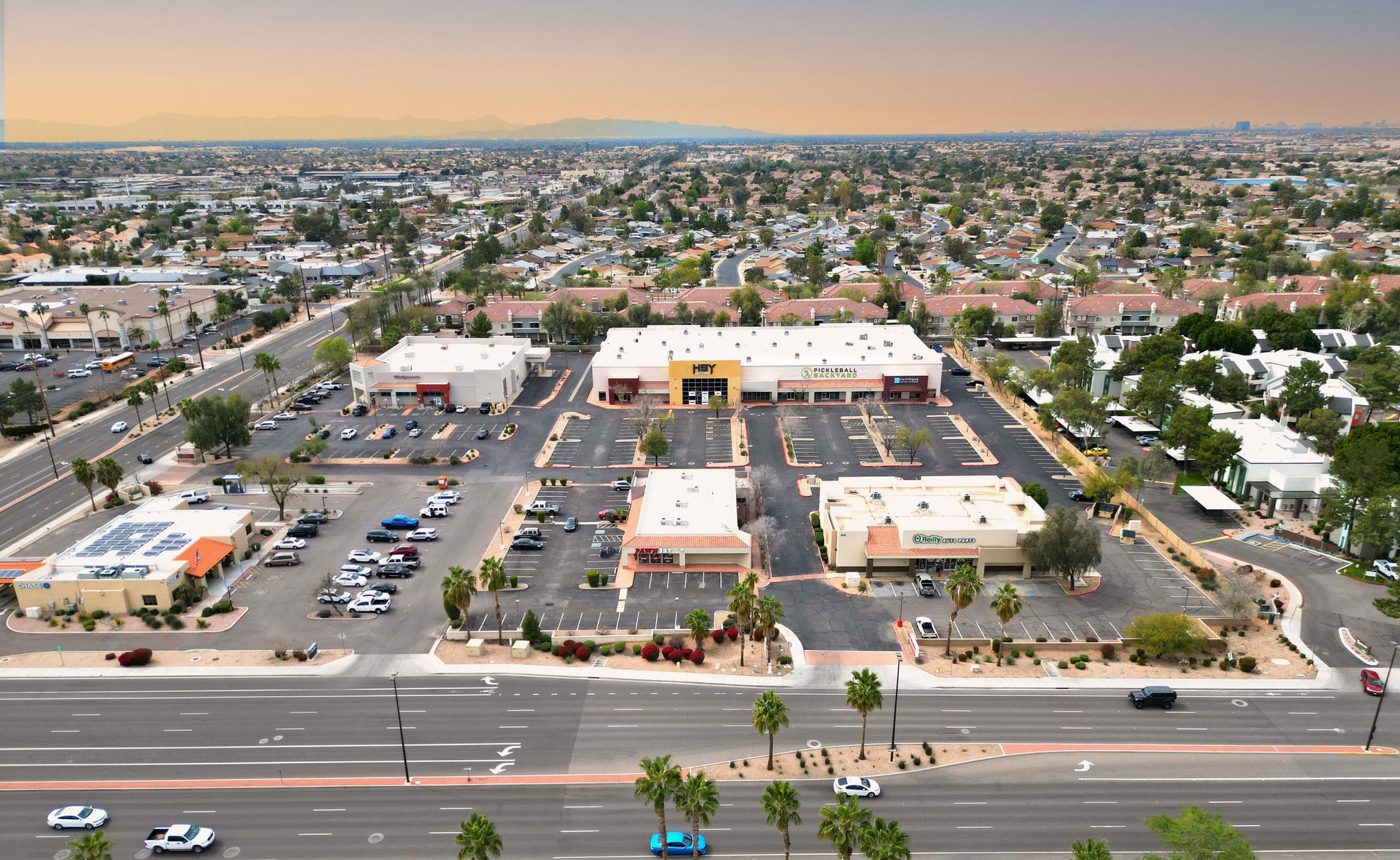 868 N Gilbert Rd, Gilbert, AZ for sale Primary Photo- Image 1 of 27