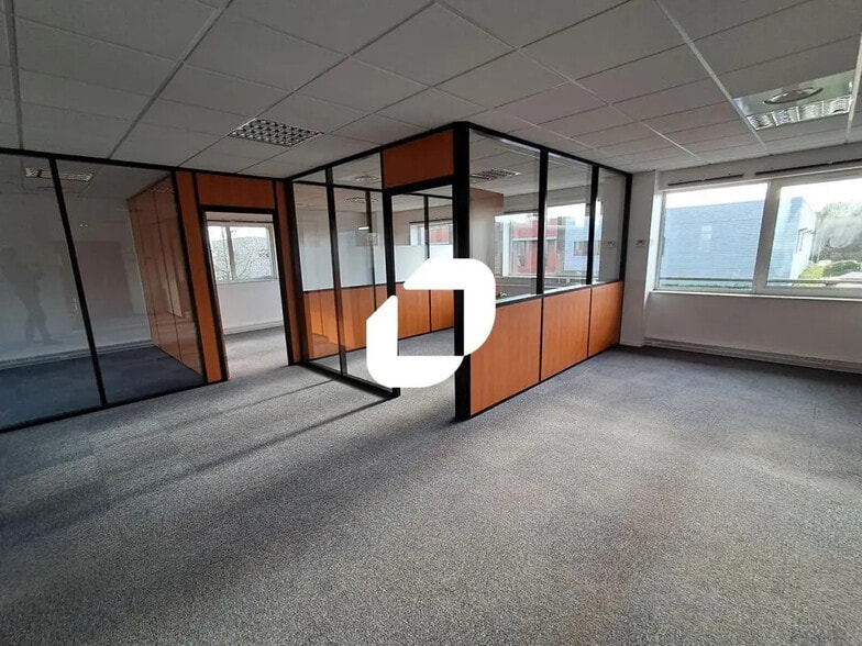 Bureau dans Wambrechies à louer - Photo intérieure - Image 3 de 7