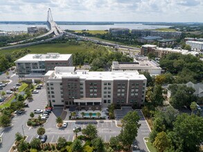 235 Magrath Darby Blvd, Mount Pleasant, SC for lease Interior Photo- Image 1 of 10