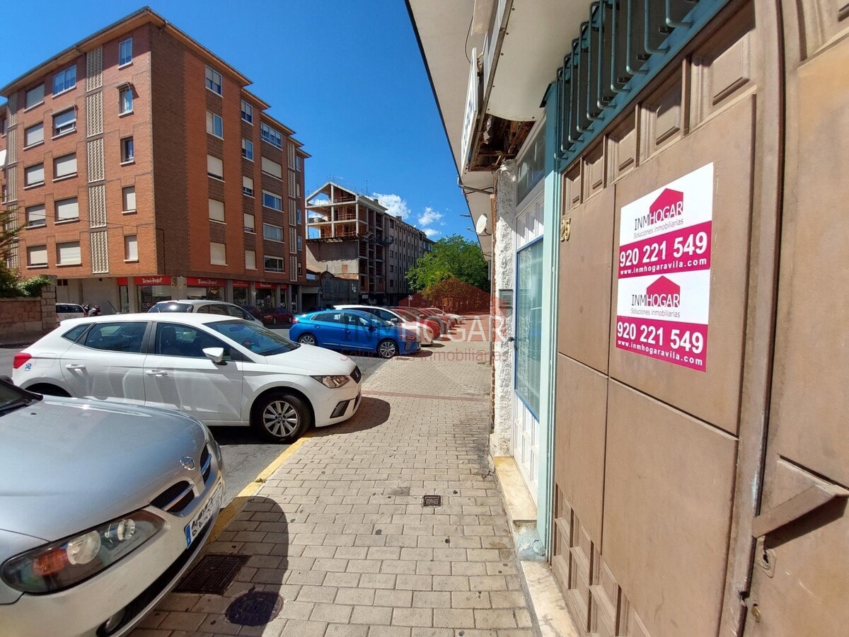 Ávila, AVI 05003 - - - Interior Photo - Image 2 of 11