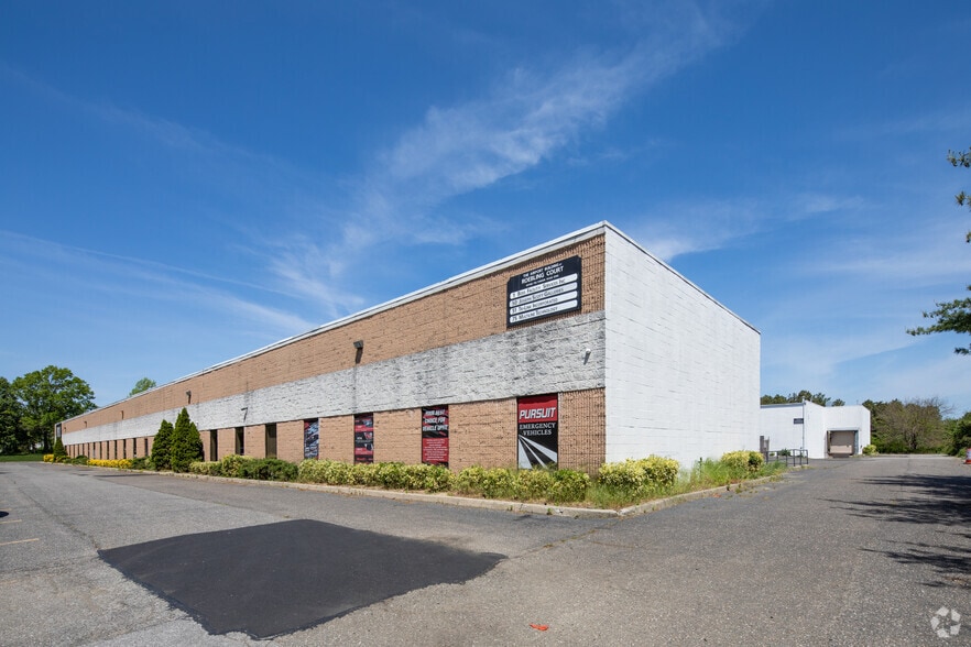1-100 Roebling Ct, Ronkonkoma, NY for lease - Building Photo - Image 2 of 5