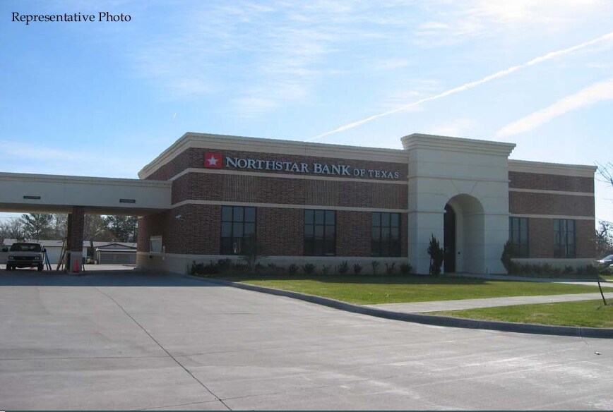 1002 Texan Trl, Grapevine, TX à vendre - Photo du bâtiment - Image 2 de 10