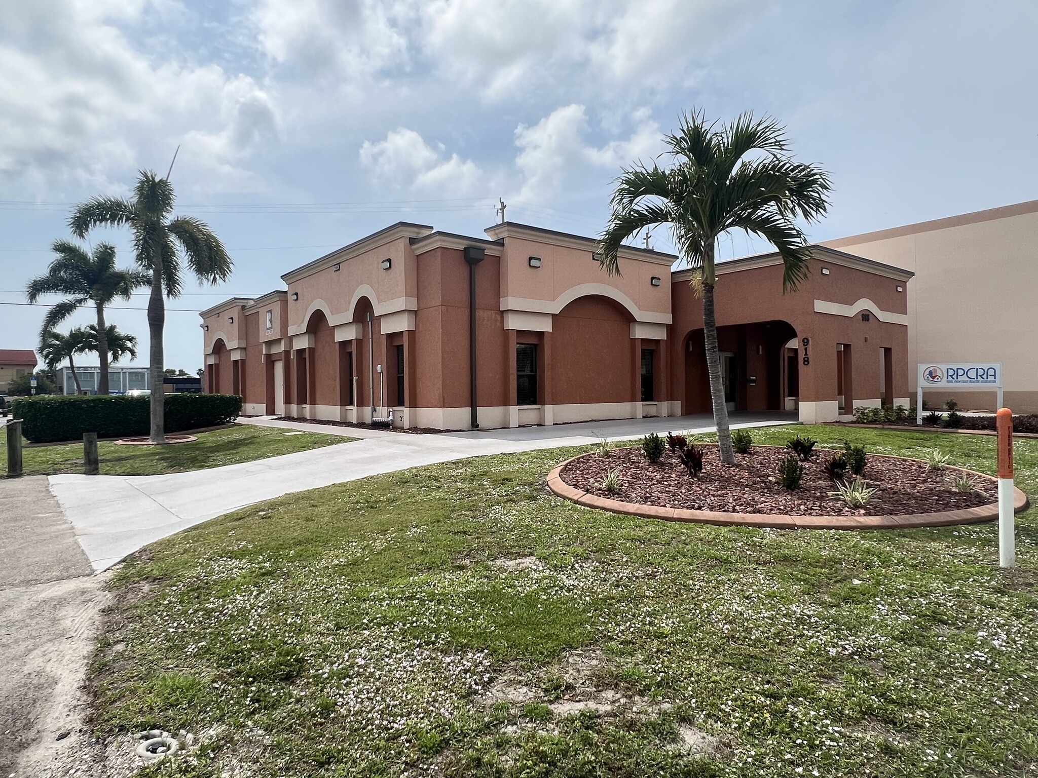 Cape Coral Office/Land Portfolio portfolio of 2 properties for sale on LoopNet.ca Building Photo- Image 1 of 14