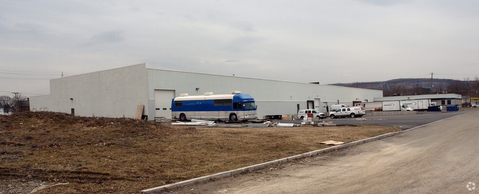 1300 College Ave, Elmira, NY for lease - Building Photo - Image 3 of 9