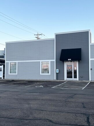 Plus de détails pour 809 Park Ave, Beaver Dam, WI - Bureau, Bureau/Commerce de détail à louer