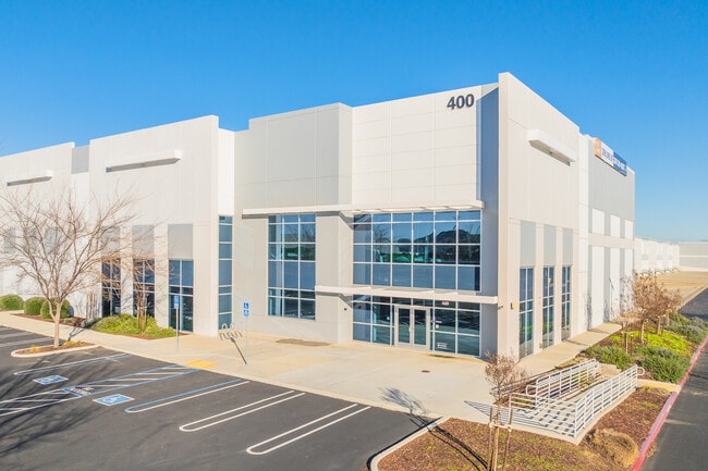 Plus de détails pour 400 Park Center Dr, Patterson, CA - Industriel à louer