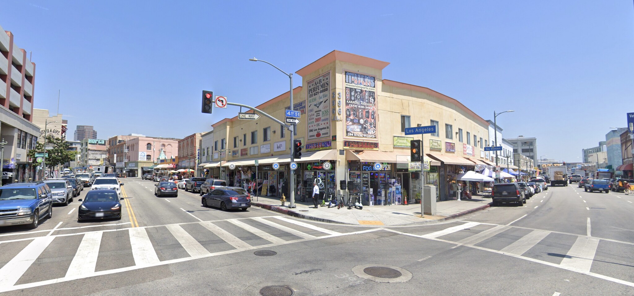 215 E 4th St, Los Angeles, CA à louer Photo du bâtiment- Image 1 de 12