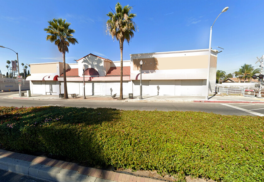 1653-1667 E Florence Ave, Los Angeles, CA à vendre - Photo du bâtiment - Image 1 de 1